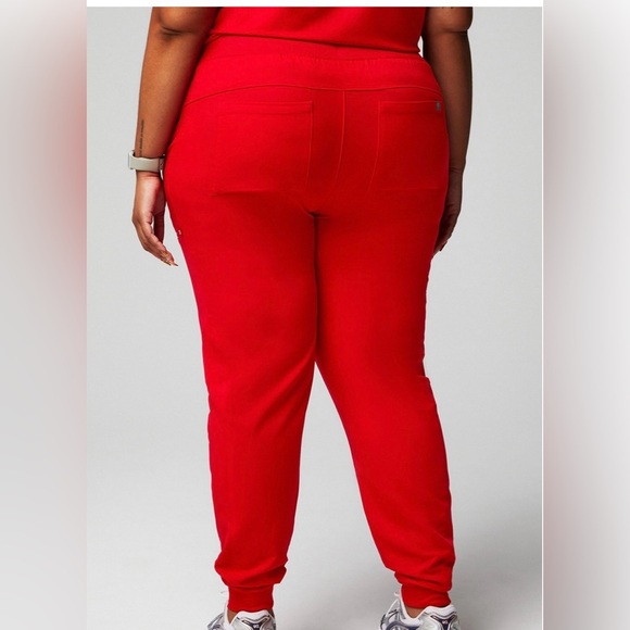 Fabletics Mid-Rise On-Call Scrub Joggers - Picture 2 of 7